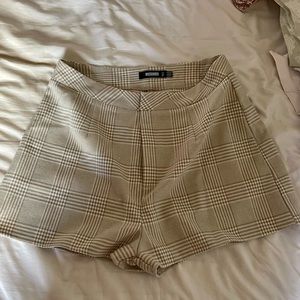 Missguided Tan Plaid Shorts